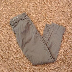 Khakis by Gap Straight Leg Pants, Size 2